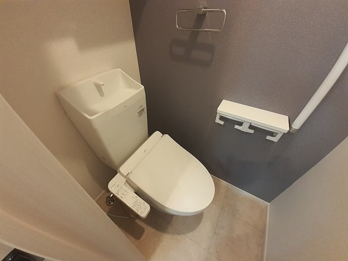 トイレ メゾン・ド・コリーヌ　伊川