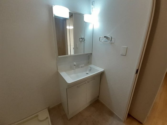 洗面 メゾン・ド・コリーヌ　伊川