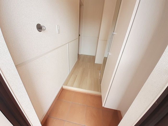 玄関 メゾン・ド・コリーヌ　伊川