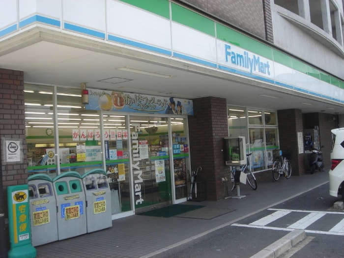 ファミリーマート下石田1丁目店(コンビニ)まで120m プランドール・アムールＳＹ