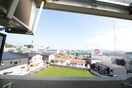 室内からの展望 サクラテラス春日