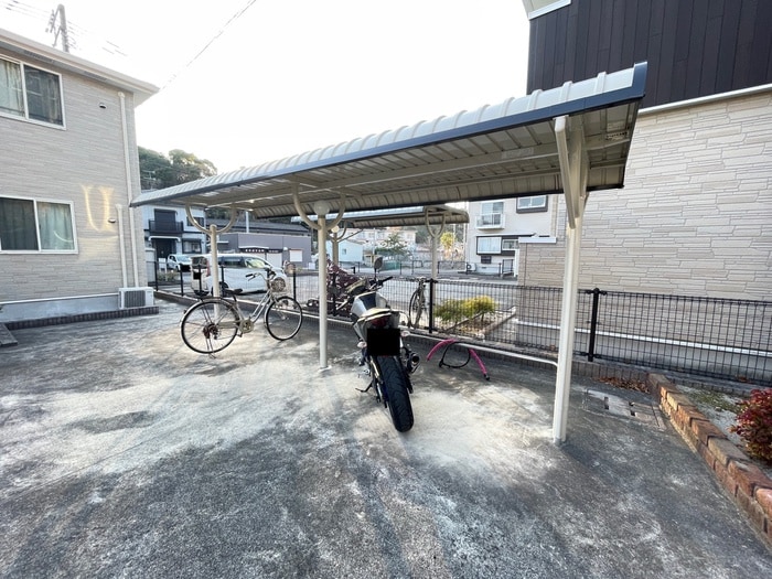 駐輪場 ジェルメグランⅢ