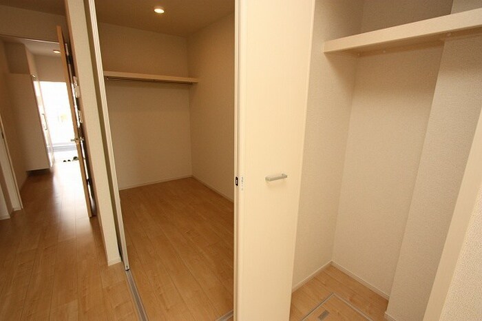 収納 ヴィオラハウスⅡ