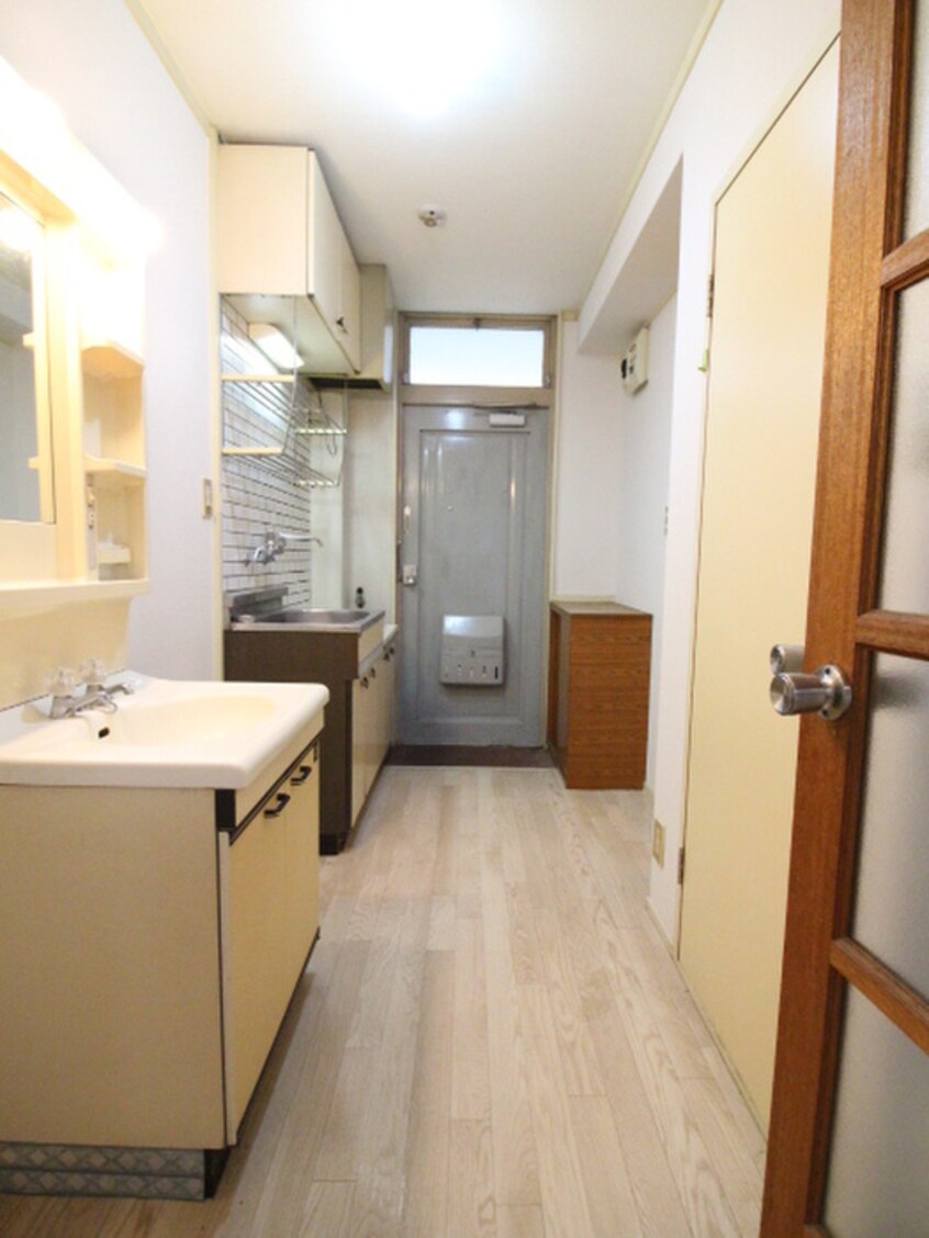 廊下 サンライフ和白東