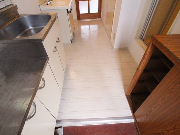 廊下 サンライフ和白東