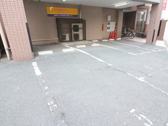 駐車場 ｼｬﾛｰﾑ荒江