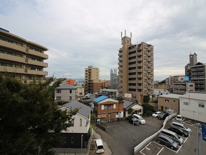 室内からの展望 ｼｬﾛｰﾑ荒江