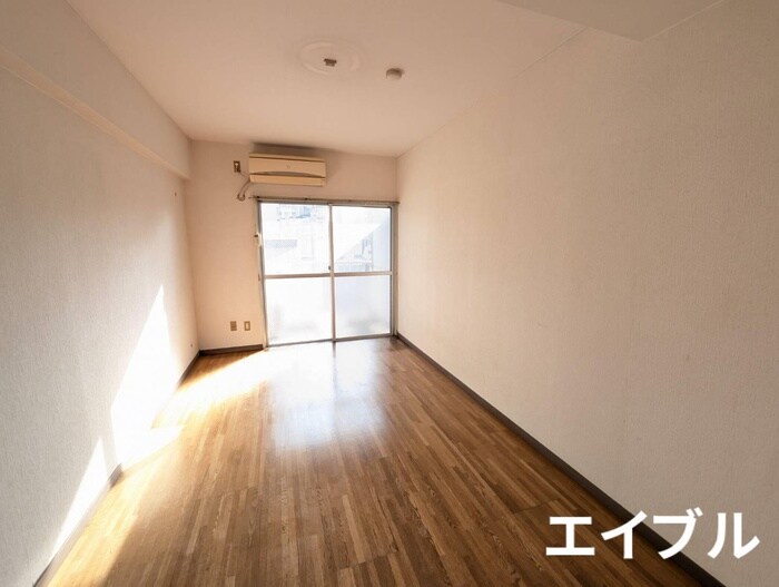 居室 ドエリング前田