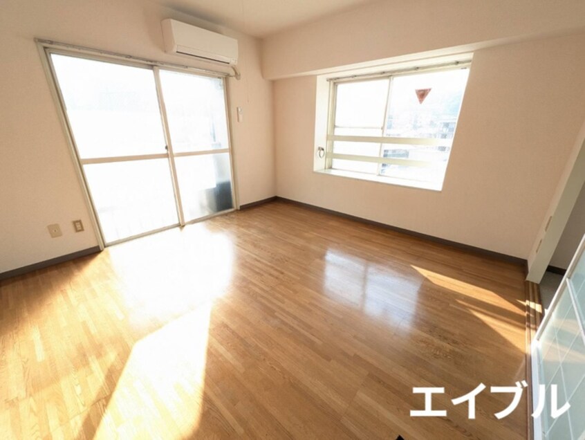 内観写真 ドエリング前田