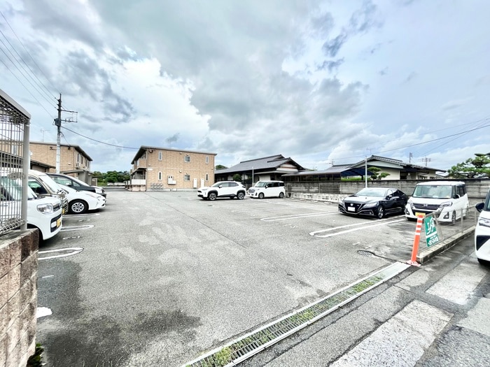 駐車場 Legend　A