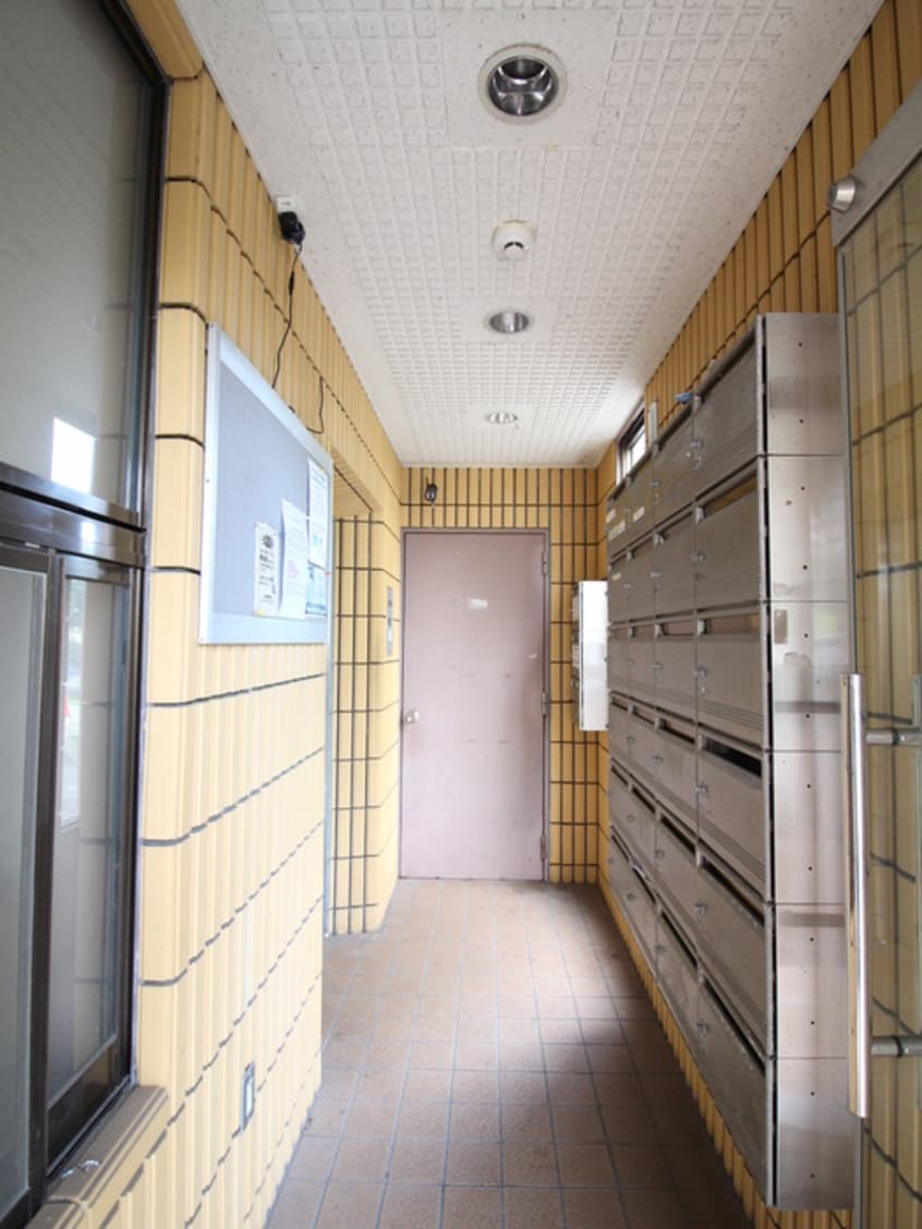 エントランス部分 メゾン・ド・カリス