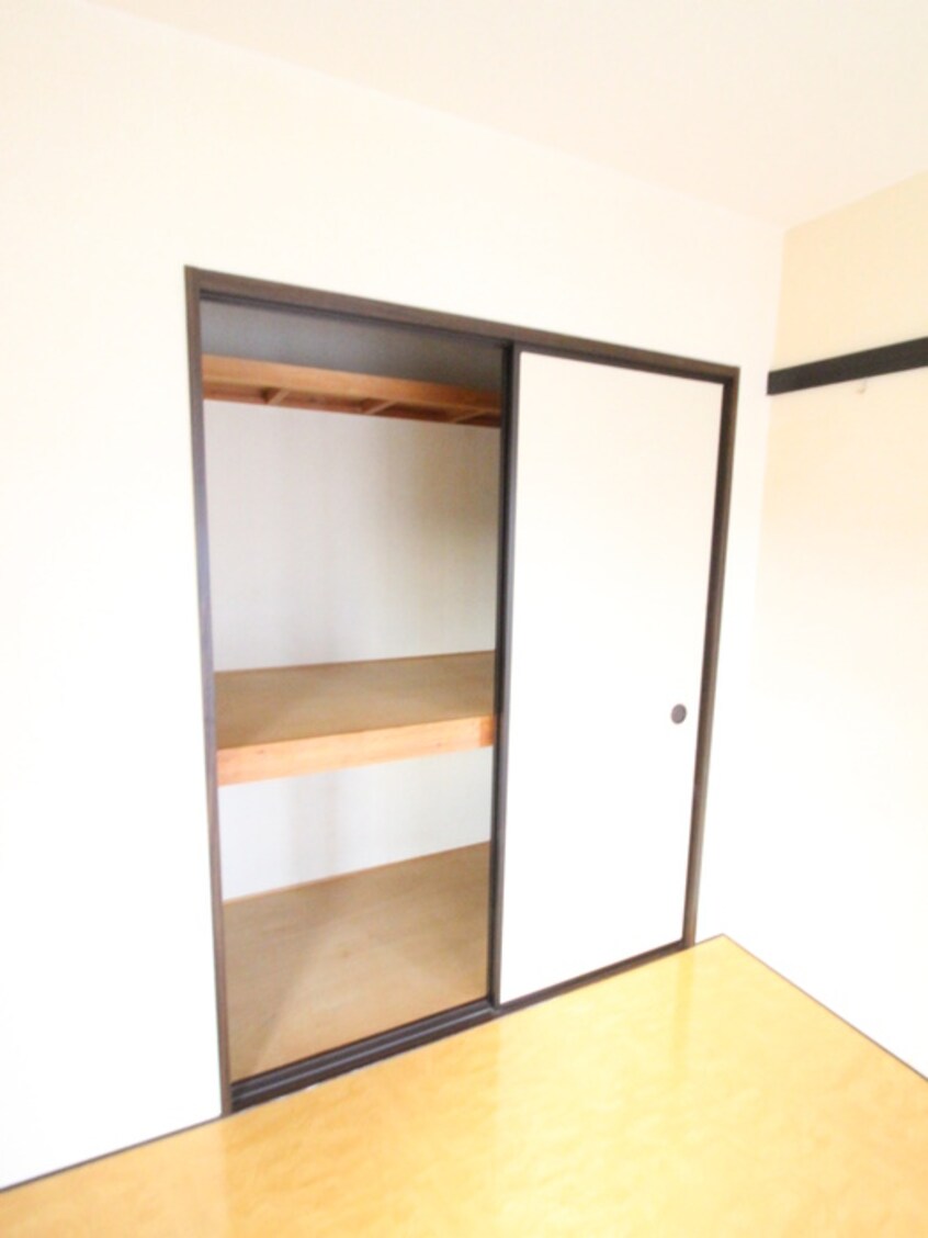 収納 レ－ベンハイムＡ