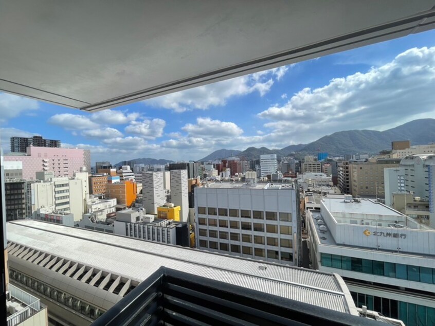 室内からの展望 Ｌａ　Ｆｅｌｉｚ魚町