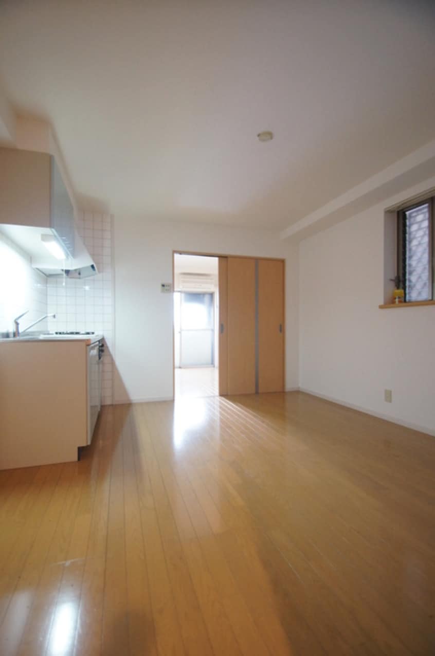 居室 ユゥ・ミィ金山駅前　D