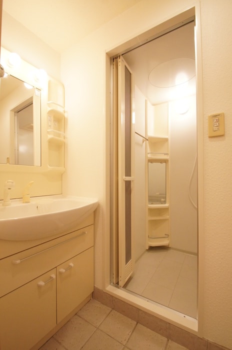 洗面 ユゥ・ミィ金山駅前　D