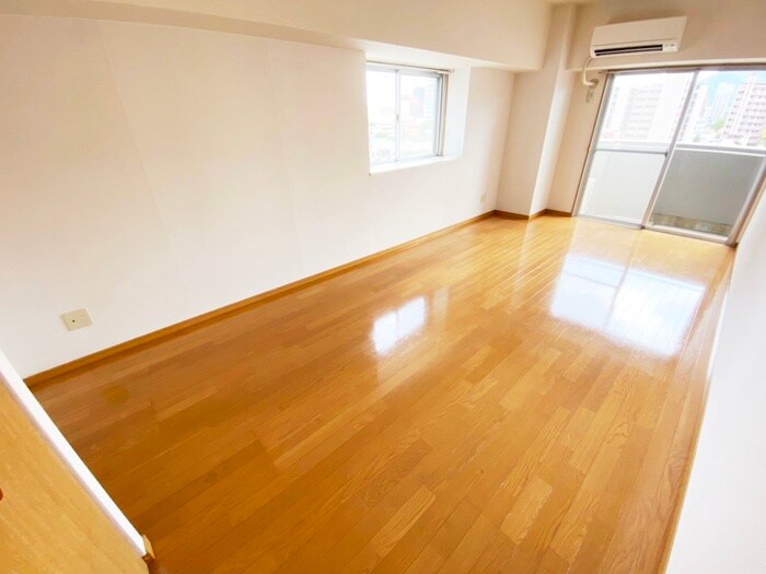 居室 アヴィニール竪町