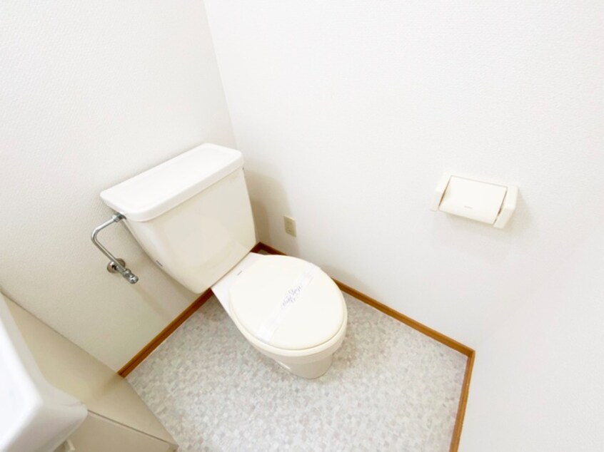 トイレ アヴィニール竪町