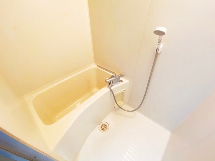 バス／シャワールーム等 アヴィニール竪町