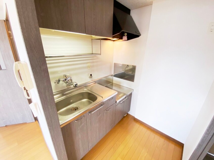 キッチン ロイヤルセンタ－ＢＬＤ ８０