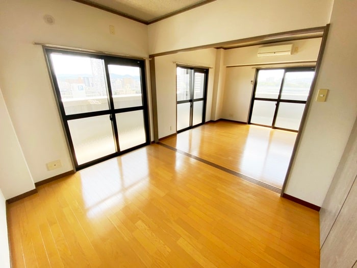 居室 ロイヤルセンタ－ＢＬＤ ８０