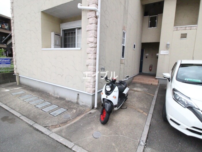 駐輪場 リブレアエムアールⅡ