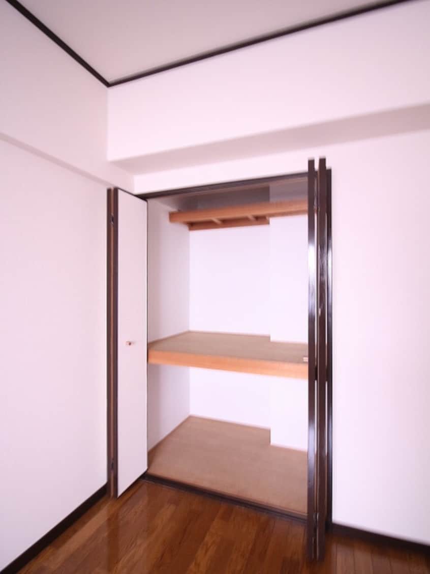 収納 エミネント西新