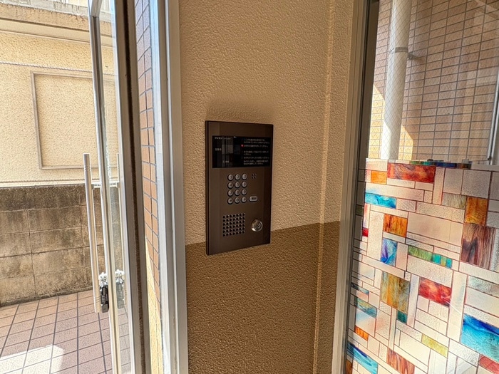 エントランス部分 サニ－ライトビル