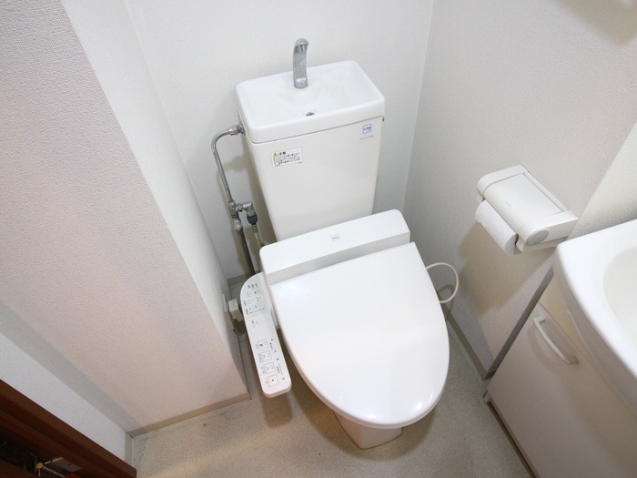 トイレ アール六本松駅前