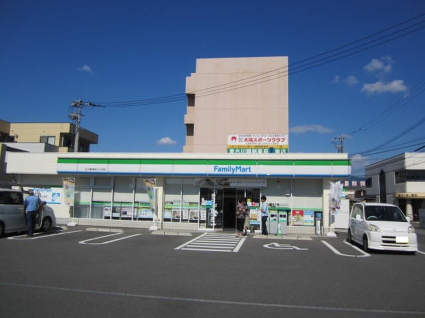ファミリーマート久留米東合川４丁目店(コンビニ)まで650m フェンテ・セレソ