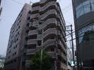 中良ビルの外観