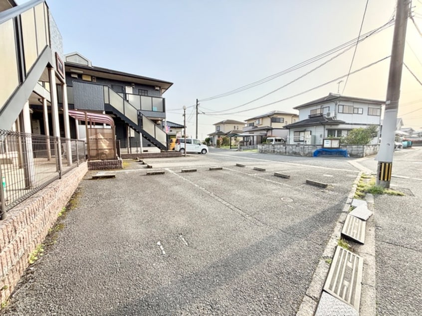 駐車場 ハイツアリッサム　Ｂ棟