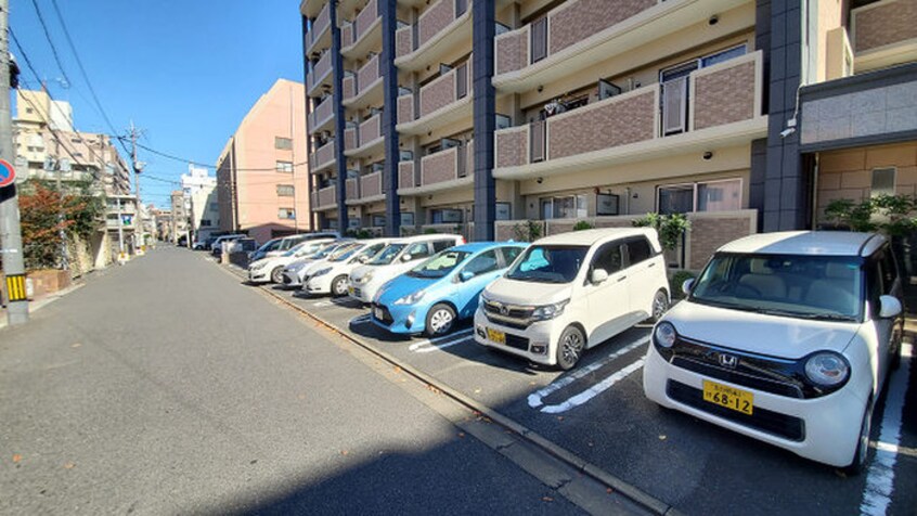 駐車場 ア－バンフォレスト片野