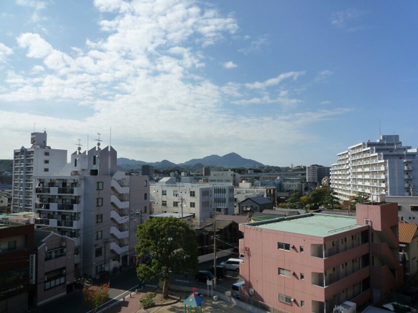 室内からの展望 ア－バンフォレスト片野