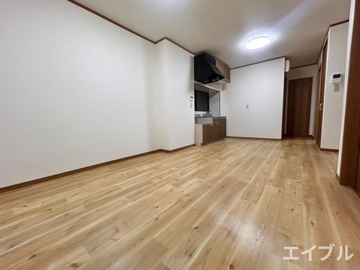 居室 天降川借家