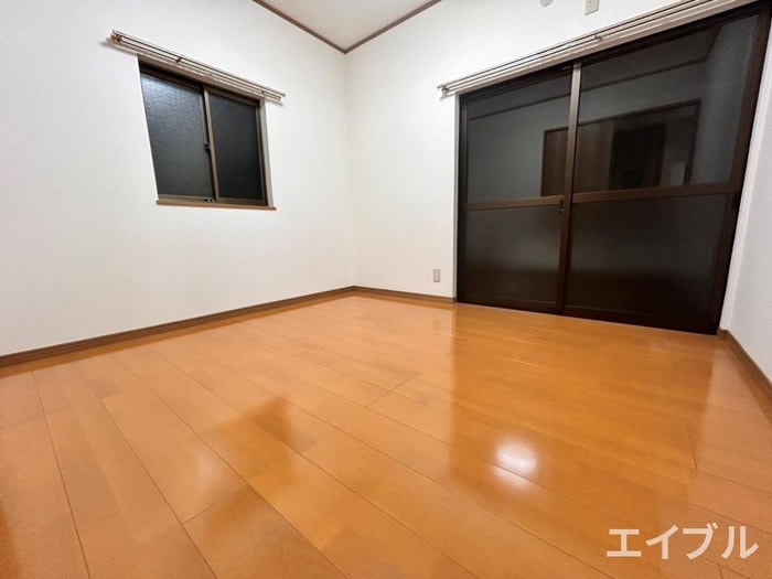 居室 天降川借家