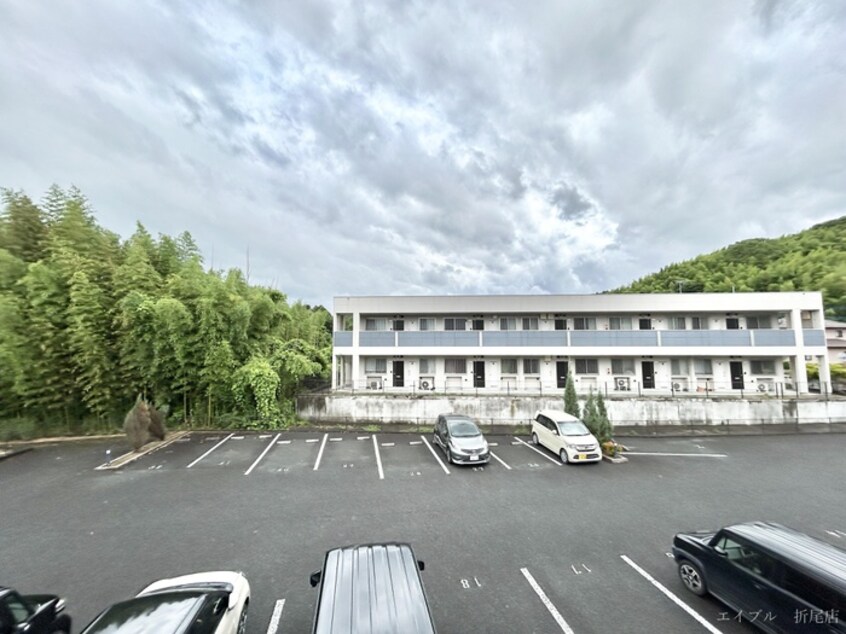 室内からの展望 こもれび