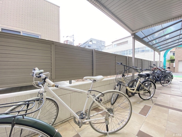 駐輪場 セレス六本松