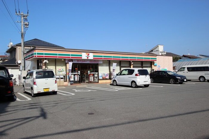 セブンイレブン中曽根東2丁目店(コンビニ)まで500m サンズコ－トＤ棟