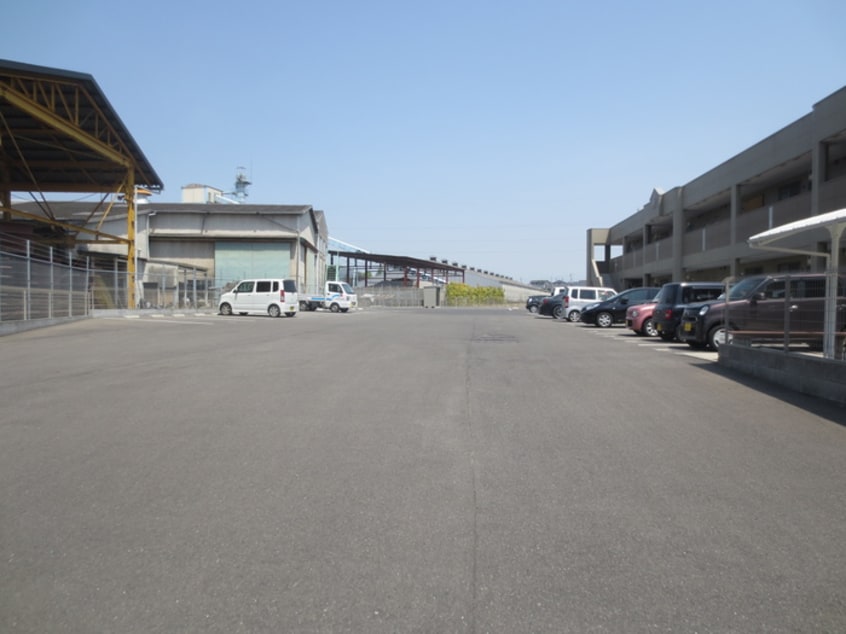 駐車場 ＢＲＥＥＺＥ　ＨＩＬＬ　千