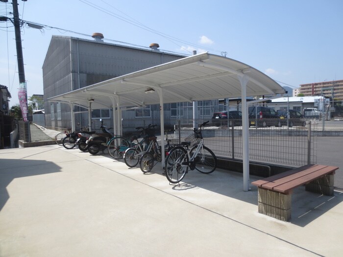 駐輪場 ＢＲＥＥＺＥ　ＨＩＬＬ　千