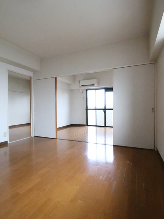 居室 サンセ－ヌ中央町