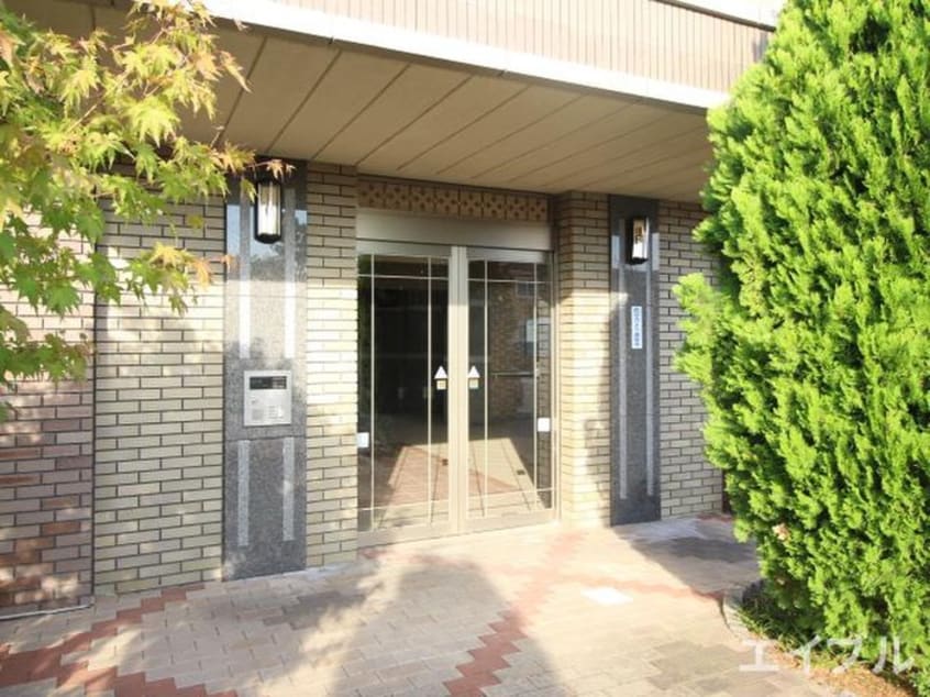 エントランス部分 プロムナ－ド・セリ－ヌ参番館