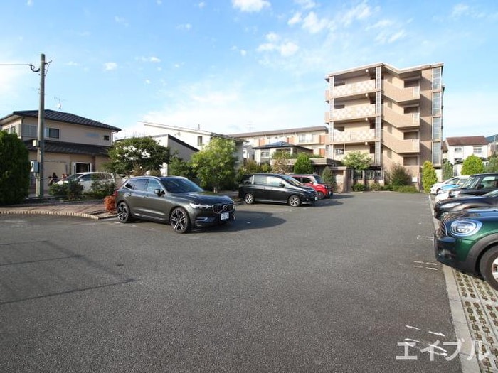 駐車場 プロムナ－ド・セリ－ヌ参番館