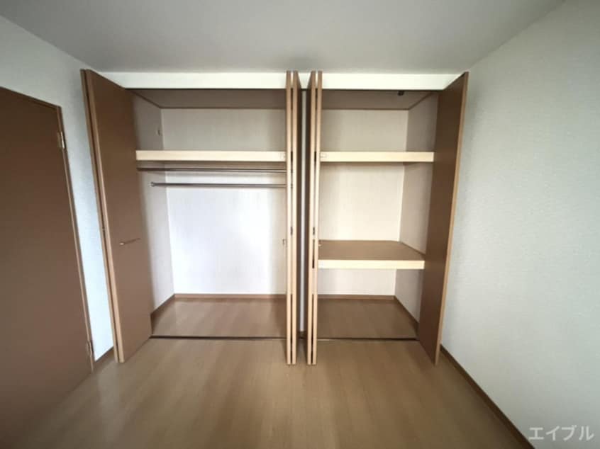 収納 プロムナ－ド・セリ－ヌ参番館