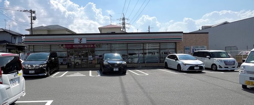 セブンイレブン粕屋内橋店(コンビニ)まで500m Felice Nagakuni