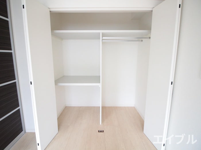 収納 シャーメゾンウィステリア