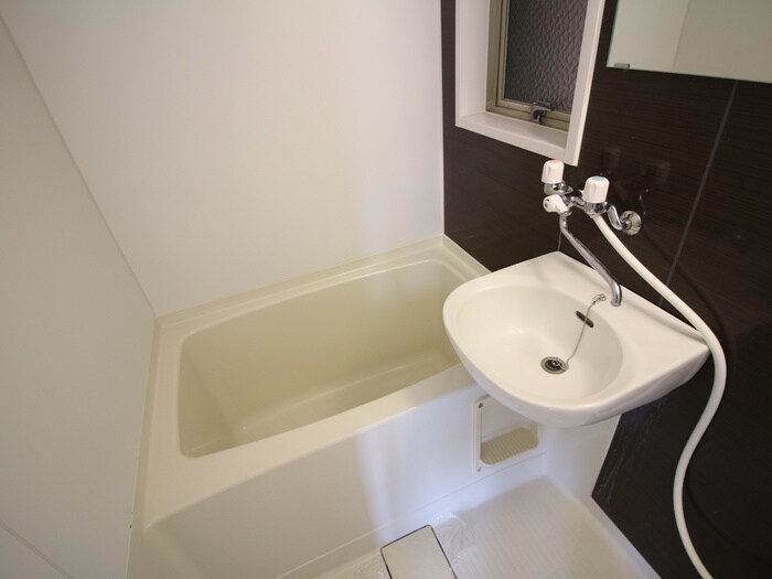 バス／シャワールーム等 エルモス西新