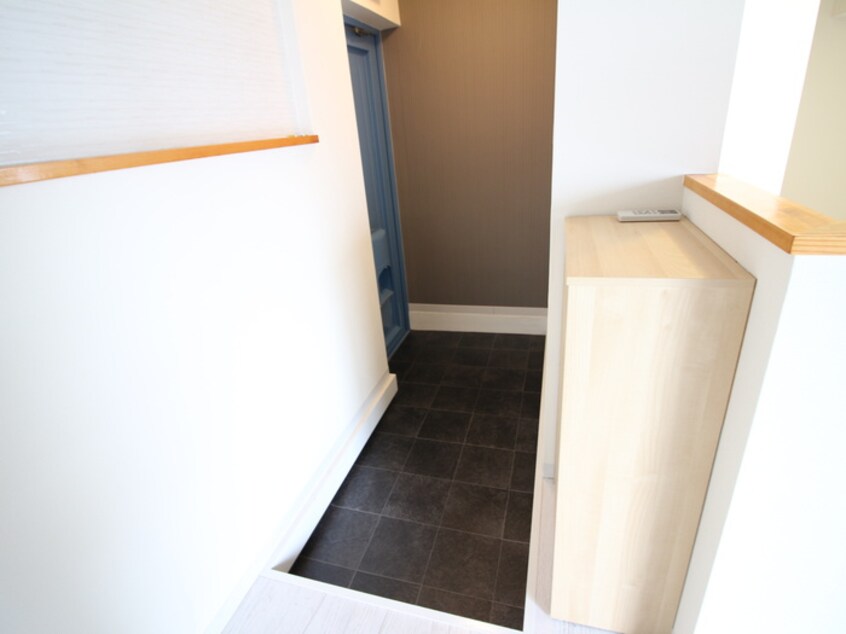 玄関 エルモス西新