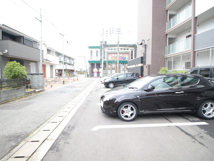 駐車場 エクセルシオール