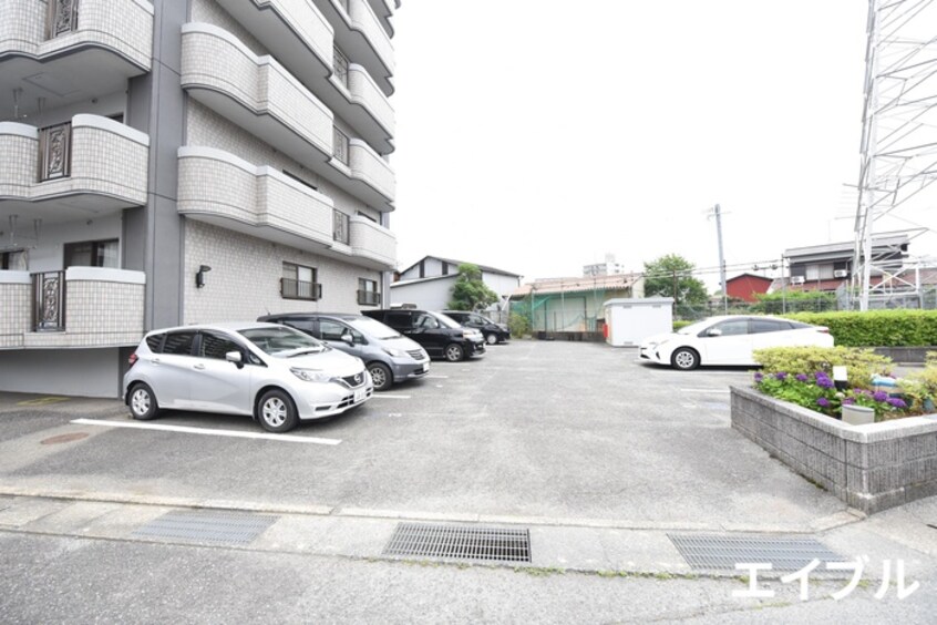 駐車場 シャトレ壱番館